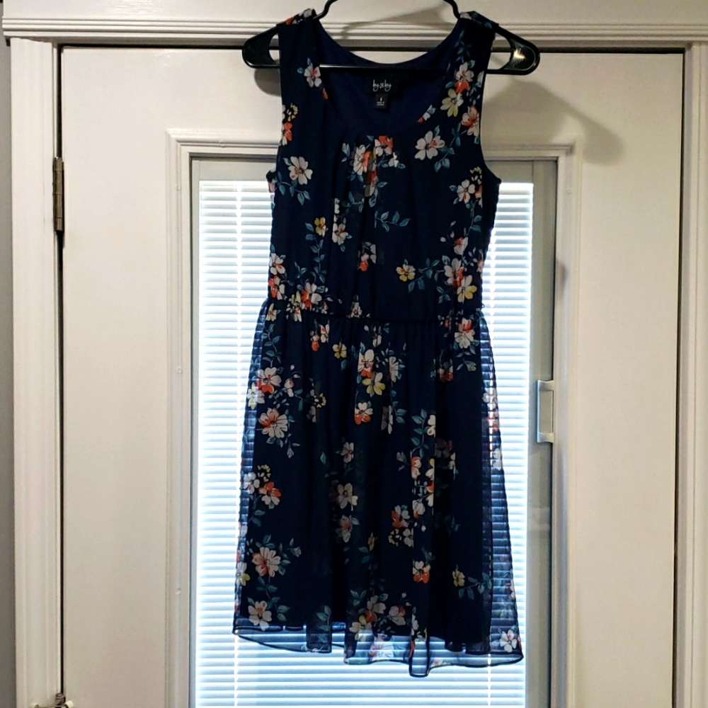 Junior Navy floral sleeveless dress small